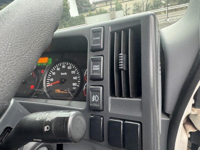 いすゞ フォワード 中型 バン TKG-FRR90T2(103411) 30枚目