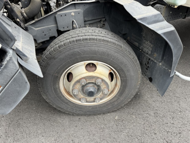 いすゞ フォワード 中型 バン TKG-FRR90T2(103411) 42枚目