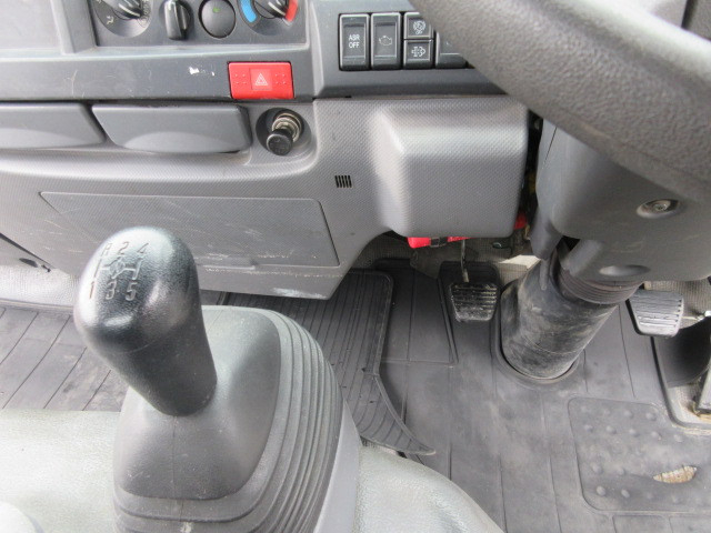 いすゞ エルフ 小型 平ボディ（クレーン付） TPG-NJR85A(103412) 16枚目