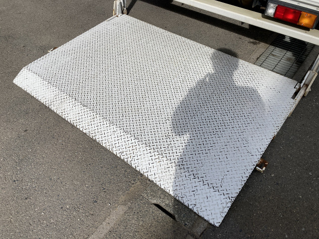 三菱ふそう キャンター 小型 バン TPG-FBA00(103414) 5枚目