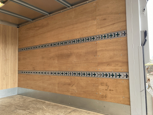 三菱ふそう キャンター 小型 バン TPG-FBA00(103414) 23枚目