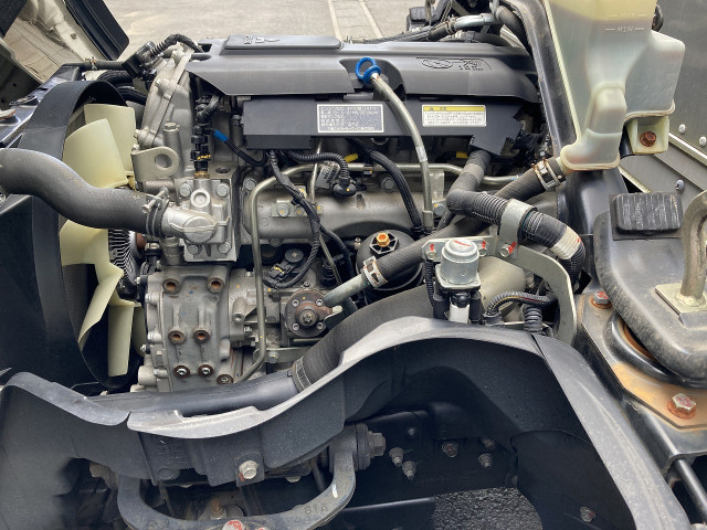 三菱ふそう キャンター 小型 バン TPG-FBA00(103414) 32枚目