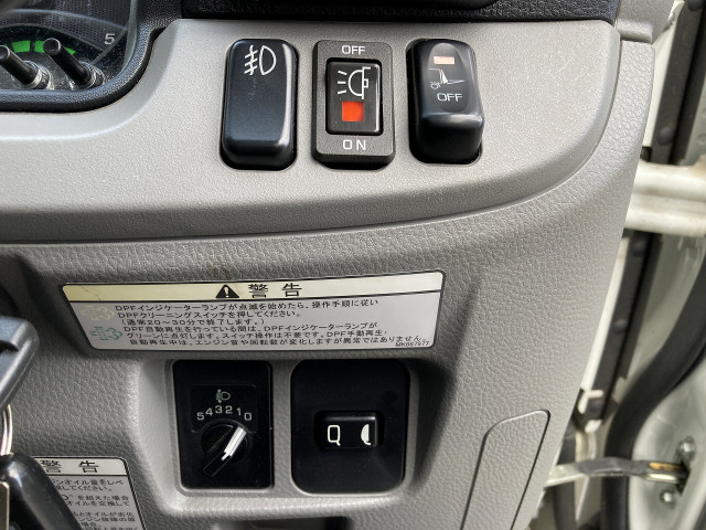 三菱ふそう キャンター 小型 バン TPG-FBA00(103414) 40枚目