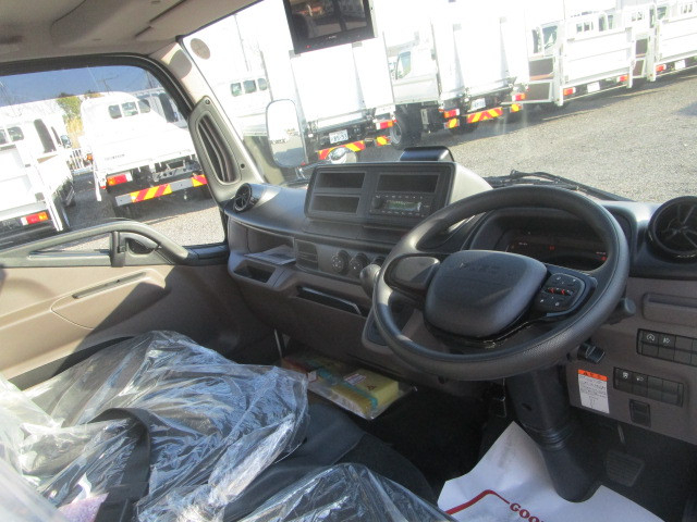 三菱ふそう キャンター 小型 Wキャブ 2RG-FBA20(103417) 8枚目