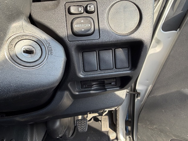 トヨタ レジアスエース 小型 バン CBF-TRH200V(103422) 18枚目