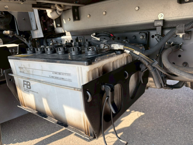 いすゞ エルフ 小型 バン TPG-NPR85AN(103423) 18枚目