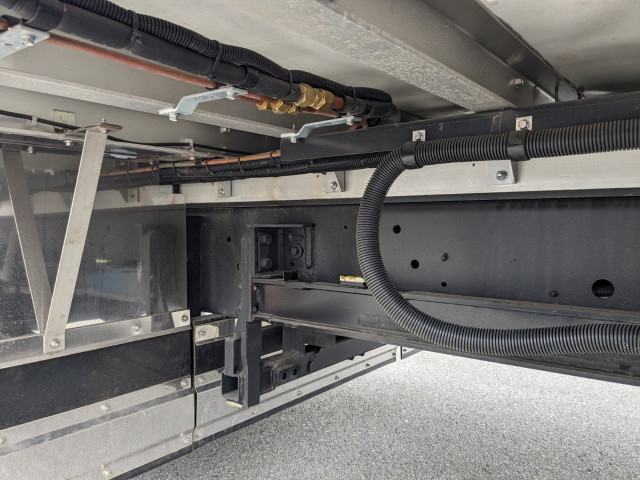 いすゞ ギガ 大型 冷蔵冷凍バン 2PG-CYY77DU(103425) 9枚目