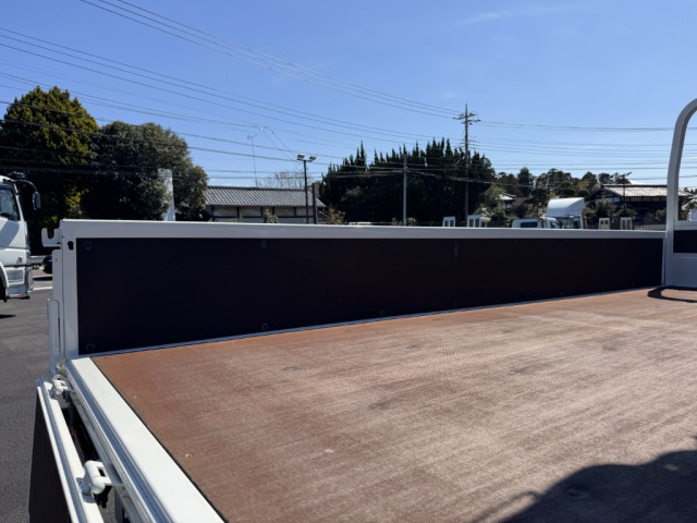 日野 デュトロ 小型 平ボディ（クレーン付） 2KG-XZU712M(103426) 10枚目