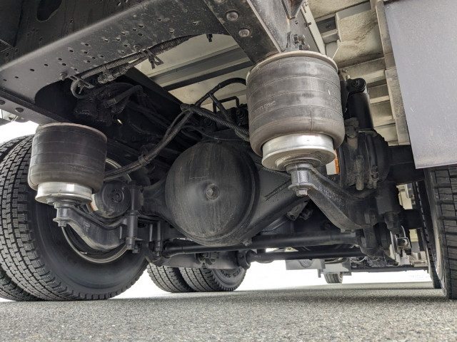 いすゞ ギガ 大型 冷蔵冷凍バン 2PG-CYY77DU(103425) 16枚目