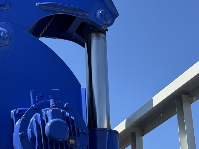 日野 デュトロ 小型 平ボディ（クレーン付） 2KG-XZU712M(103426) 17枚目