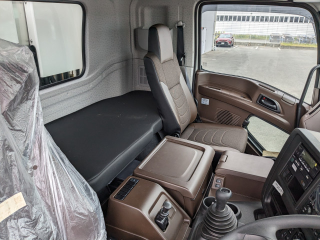 いすゞ ギガ 大型 冷蔵冷凍バン 2PG-CYY77DU(103425) 28枚目