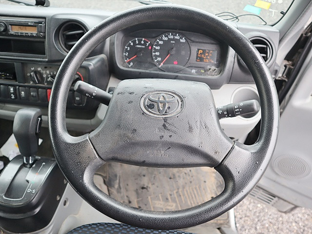 トヨタ ダイナ 小型 平ボディ 3BF-TRY230(103429) 4枚目