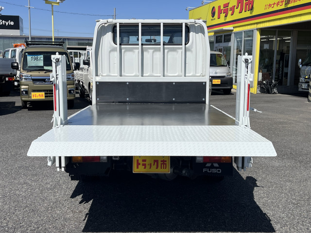 三菱ふそう キャンター 小型 平ボディ 2RG-FBA20(103428) 8枚目