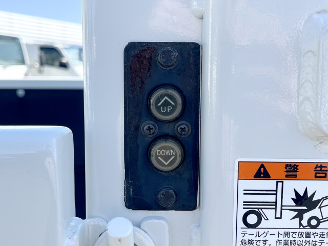 三菱ふそう キャンター 小型 平ボディ 2RG-FBA20(103428) 13枚目