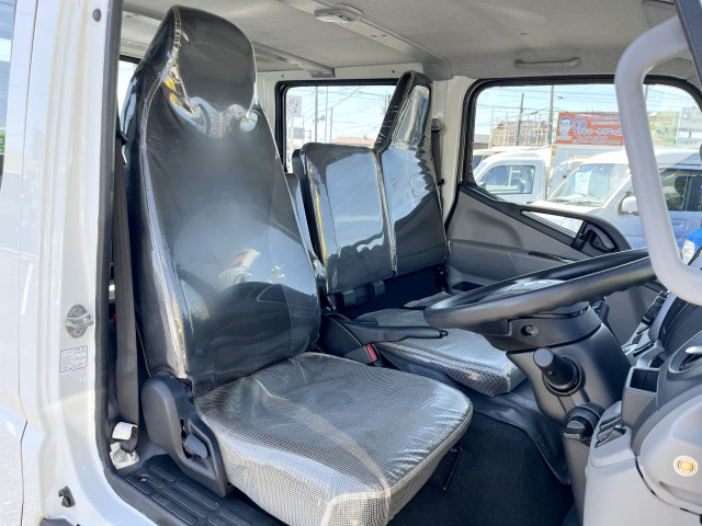 三菱ふそう キャンター 小型 平ボディ 2RG-FBA20(103428) 19枚目