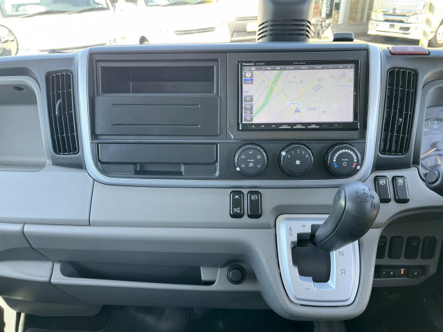 三菱ふそう キャンター 小型 平ボディ 2RG-FBA20(103428) 23枚目