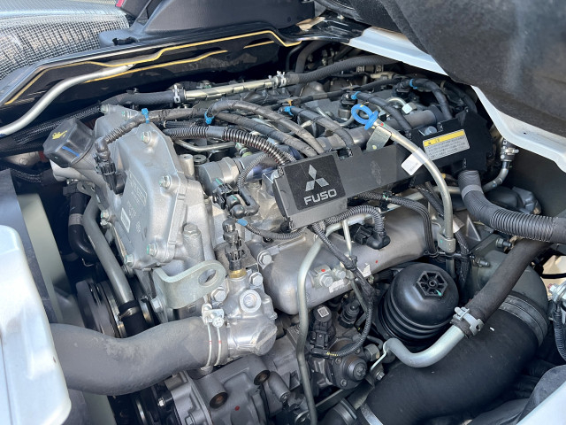 三菱ふそう キャンター 小型 平ボディ 2RG-FBA20(103428) 35枚目