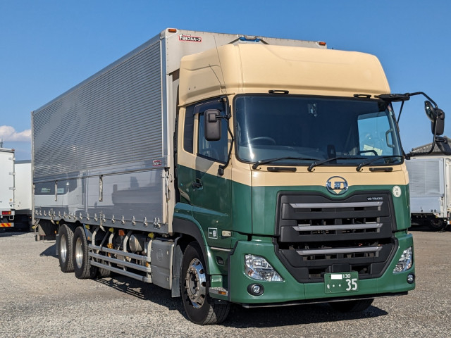 UDトラックス（日産） クオン 大型 ウィング 2PG-CD5CA(103436) 2枚目