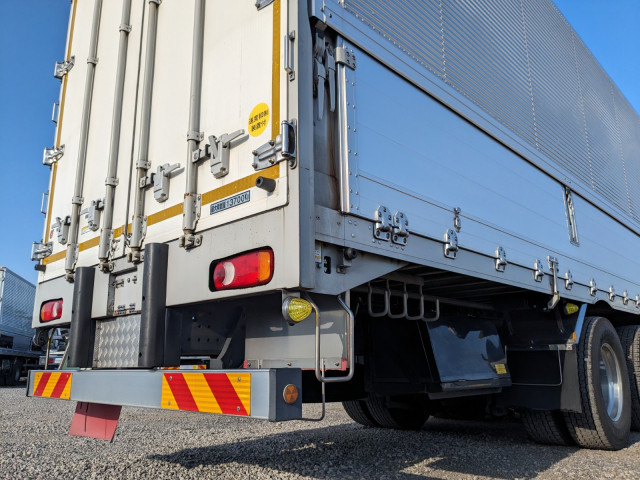 UDトラックス（日産） クオン 大型 ウィング 2PG-CD5CA(103436) 6枚目