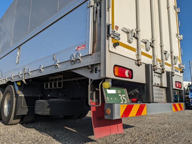 UDトラックス（日産） クオン 大型 ウィング 2PG-CD5CA(103436) 7枚目