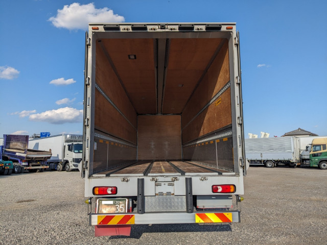 UDトラックス（日産） クオン 大型 ウィング 2PG-CD5CA(103436) 8枚目