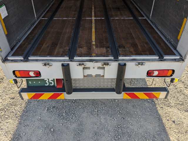 UDトラックス（日産） クオン 大型 ウィング 2PG-CD5CA(103436) 9枚目