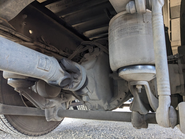 UDトラックス（日産） クオン 大型 ウィング 2PG-CD5CA(103436) 23枚目