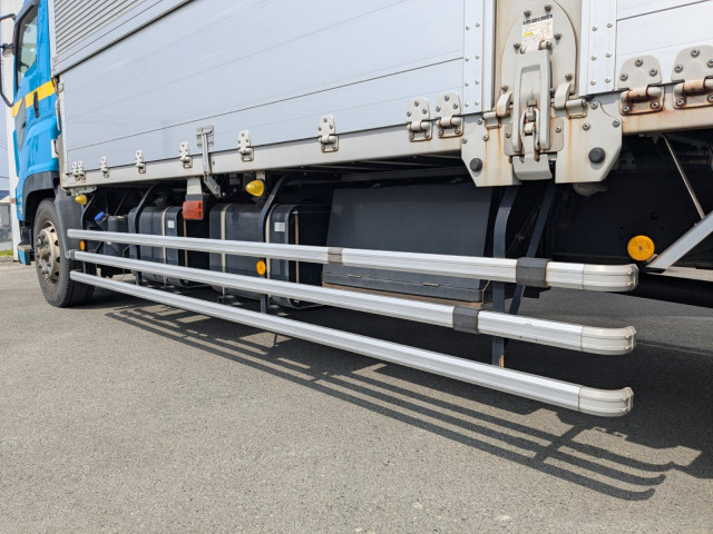 いすゞ ギガ 大型 ウィング QKG-CYL77B(103437) 9枚目