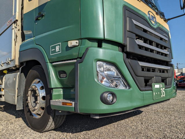 UDトラックス（日産） クオン 大型 ウィング 2PG-CD5CA(103436) 26枚目