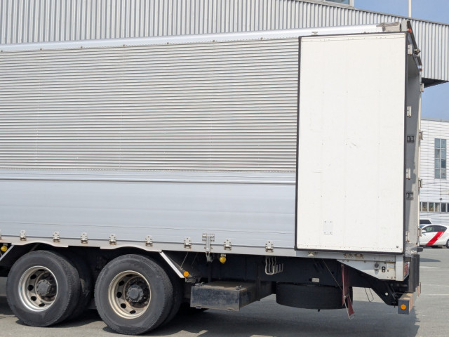 いすゞ ギガ 大型 ウィング QKG-CYL77B(103437) 11枚目