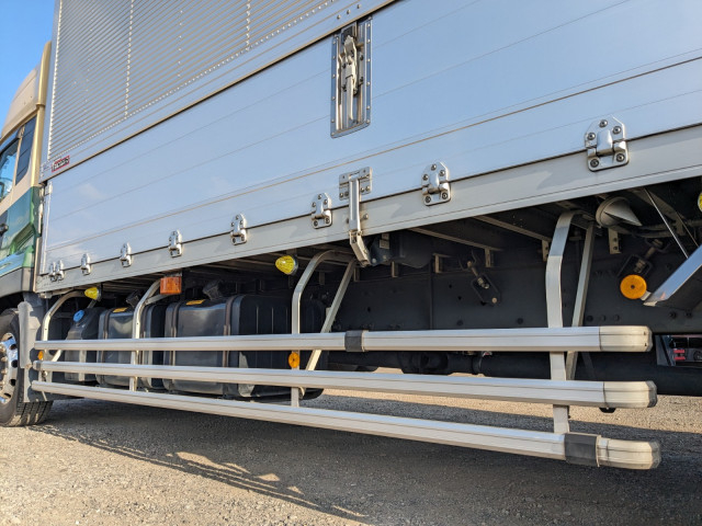 UDトラックス（日産） クオン 大型 ウィング 2PG-CD5CA(103436) 29枚目