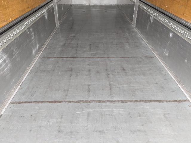 いすゞ ギガ 大型 ウィング QKG-CYL77B(103437) 18枚目