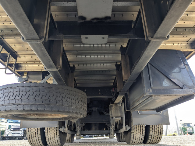 UDトラックス（日産） クオン 大型 ウィング 2PG-CD5CA(103436) 36枚目