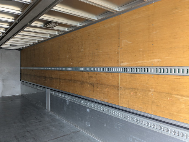 いすゞ ギガ 大型 ウィング QKG-CYL77B(103437) 24枚目