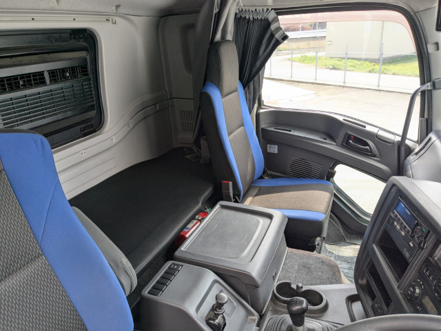 いすゞ ギガ 大型 ウィング QKG-CYL77B(103437) 28枚目