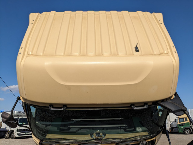 UDトラックス（日産） クオン 大型 ウィング 2PG-CD5CA(103436) 47枚目