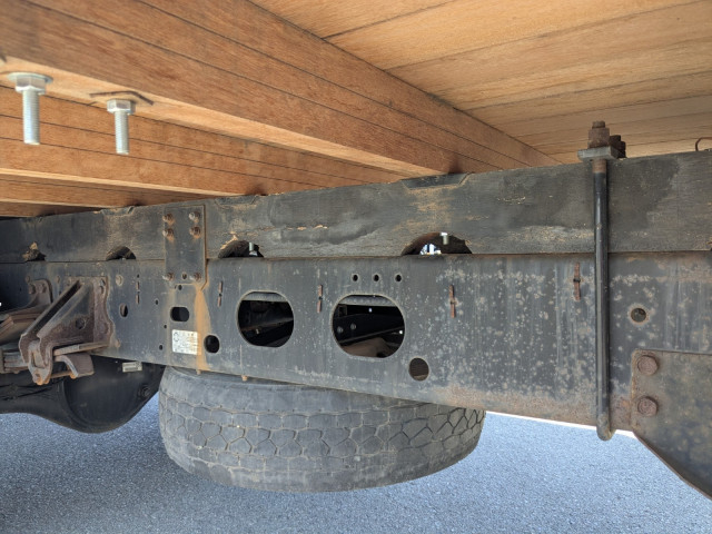 いすゞ フォワード 中型 平ボディ（クレーン付） TKG-FRR90S2(103438) 9枚目