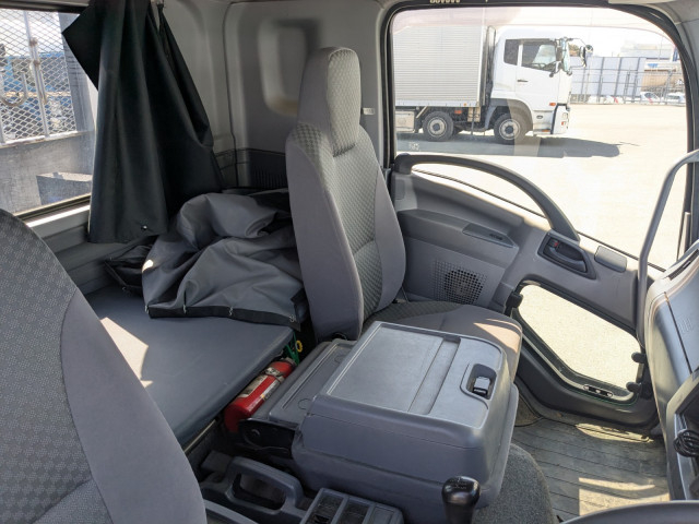 いすゞ フォワード 中型 平ボディ（クレーン付） TKG-FRR90S2(103438) 27枚目