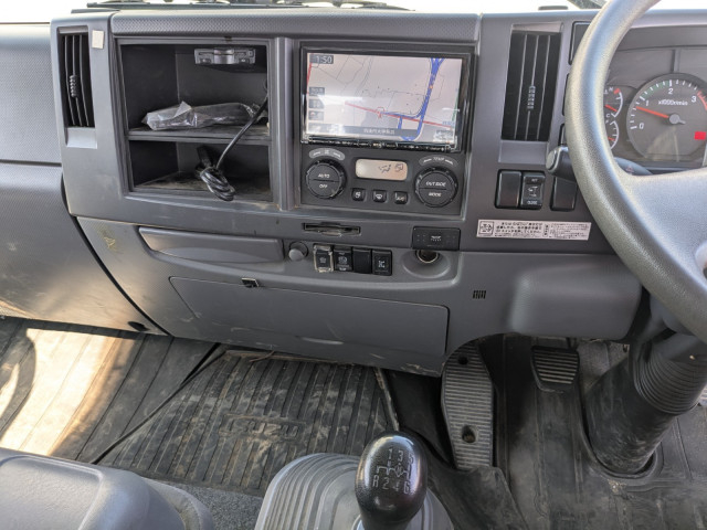 いすゞ フォワード 中型 平ボディ（クレーン付） TKG-FRR90S2(103438) 28枚目