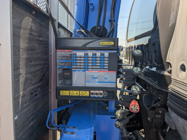 いすゞ フォワード 中型 平ボディ（クレーン付） TKG-FRR90S2(103438) 30枚目