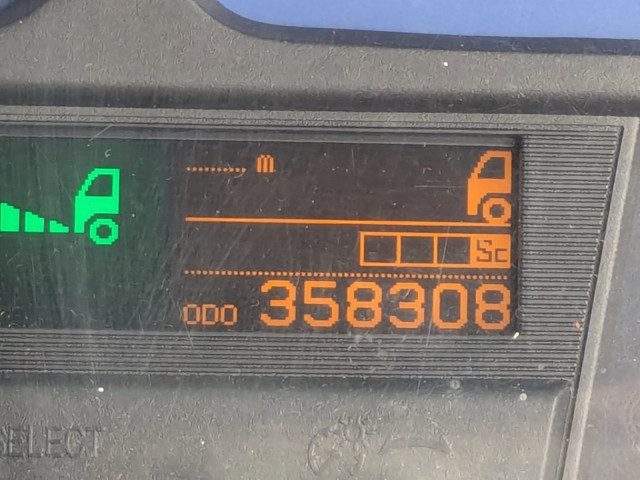 UDトラックス（日産） クオン 大型 トラクタ QKG-GK6XAB(103439) 23枚目