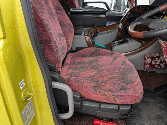 UDトラックス（日産） クオン 大型 トラクタ QKG-GK6XAB(103439) 24枚目