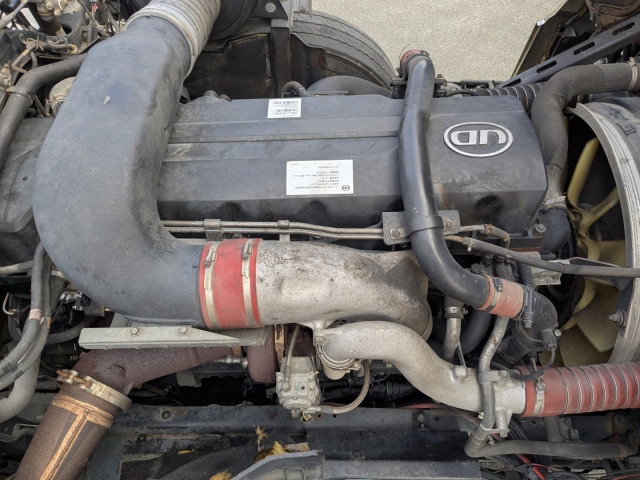 UDトラックス（日産） クオン 大型 トラクタ QKG-GK6XAB(103439) 32枚目