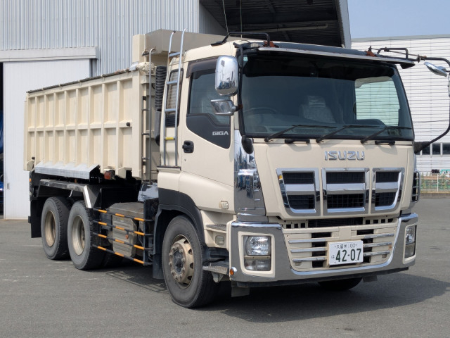 いすゞ ギガ 大型 土砂ダンプ QKG-CXZ77AT(103440) 3枚目