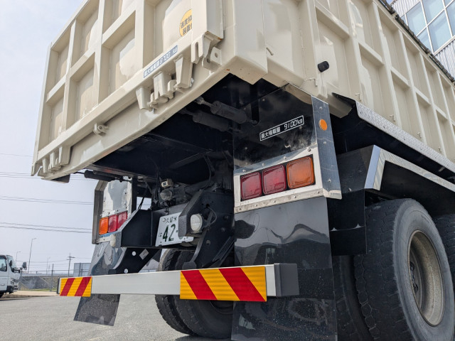 いすゞ ギガ 大型 土砂ダンプ QKG-CXZ77AT(103440) 7枚目