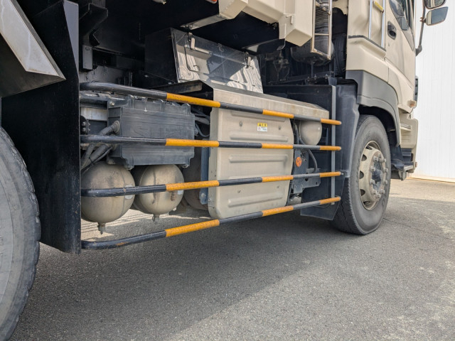 いすゞ ギガ 大型 土砂ダンプ QKG-CXZ77AT(103440) 15枚目