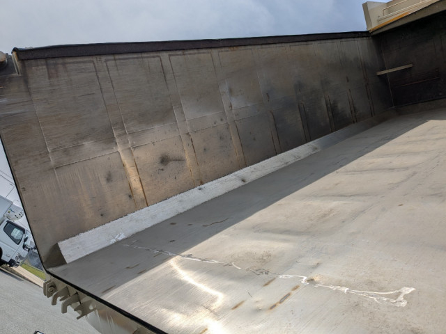 いすゞ ギガ 大型 土砂ダンプ QKG-CXZ77AT(103440) 21枚目