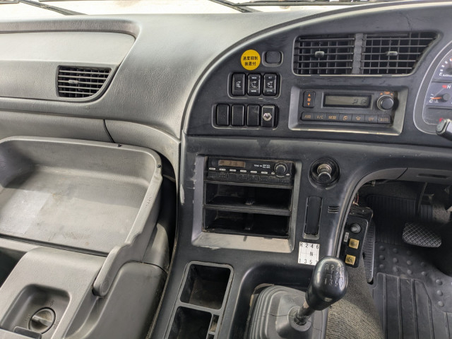 いすゞ ギガ 大型 土砂ダンプ QKG-CXZ77AT(103440) 28枚目