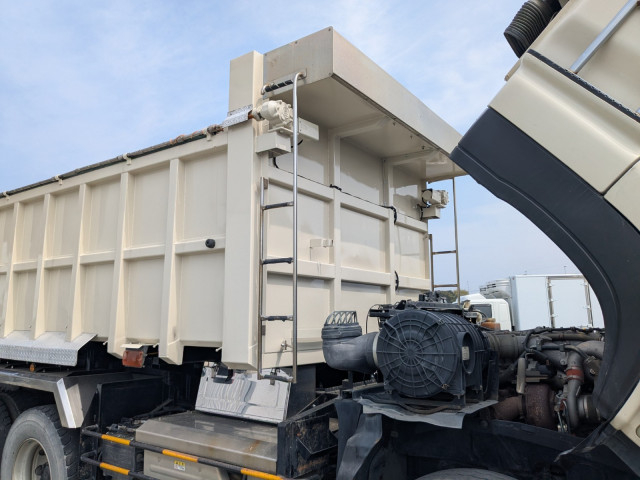 いすゞ ギガ 大型 土砂ダンプ QKG-CXZ77AT(103440) 42枚目