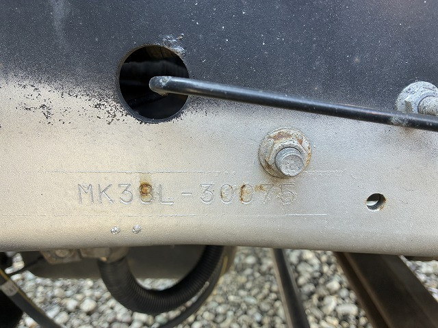 UDトラックス（日産） コンドル 中型 平ボディ TKG-MK38L(103443) 27枚目